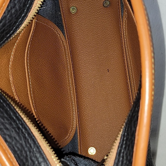 Vintage Dooney & Bourke Black and Brown Leather Crossbody Bag - Picture 8 of 13